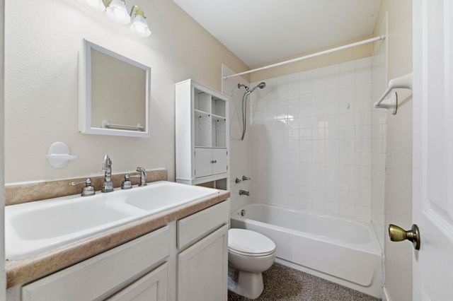 1331 6th Avenue, Fort Worth, TX 76104