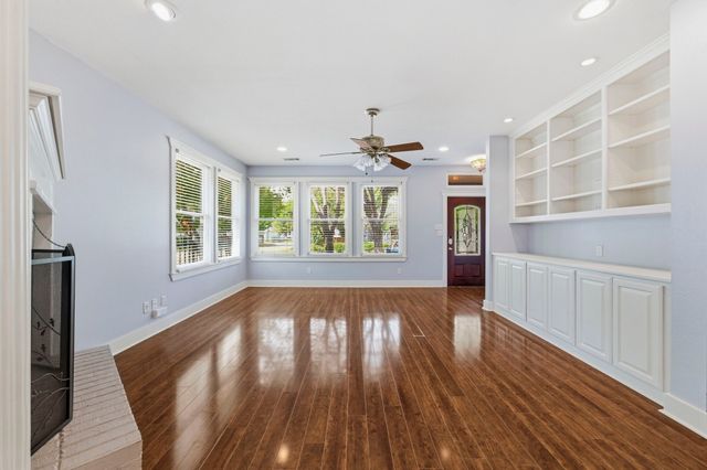 1331 6th Avenue, Fort Worth, TX 76104