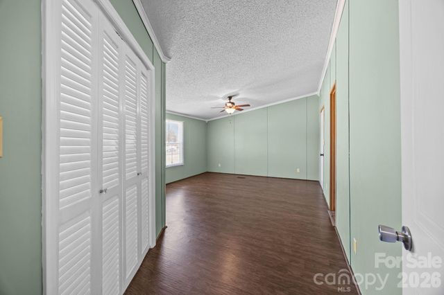 1024 Rogue Court, Kannapolis, NC 28081