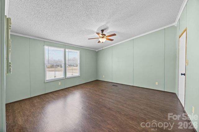 1024 Rogue Court, Kannapolis, NC 28081