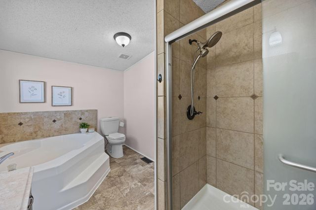 1024 Rogue Court, Kannapolis, NC 28081