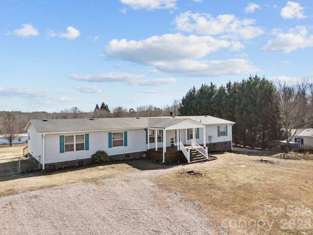 1024 Rogue Court, Kannapolis, NC 28081