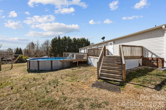 1024 Rogue Court, Kannapolis, NC 28081