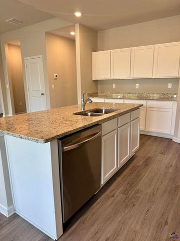 707 Georgian Walk, Byron, GA 31008