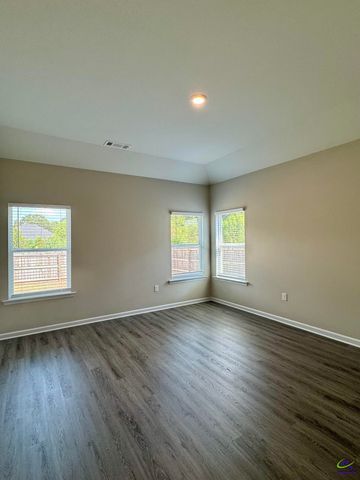 707 Georgian Walk, Byron, GA 31008