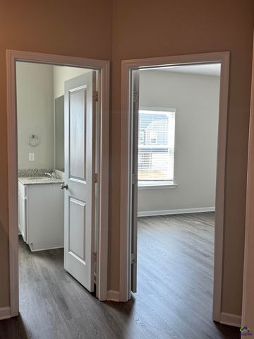707 Georgian Walk, Byron, GA 31008