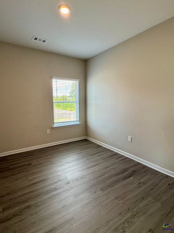 707 Georgian Walk, Byron, GA 31008