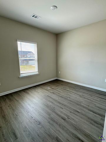 707 Georgian Walk, Byron, GA 31008