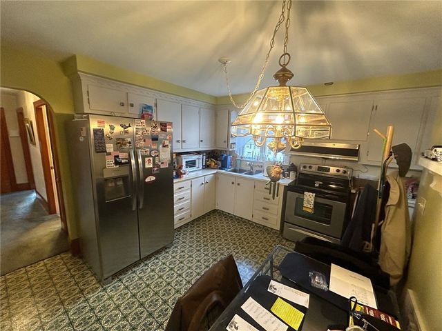 78 Kaufman Road, Tiverton, RI 02878