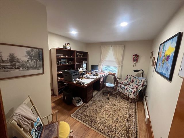 78 Kaufman Road, Tiverton, RI 02878