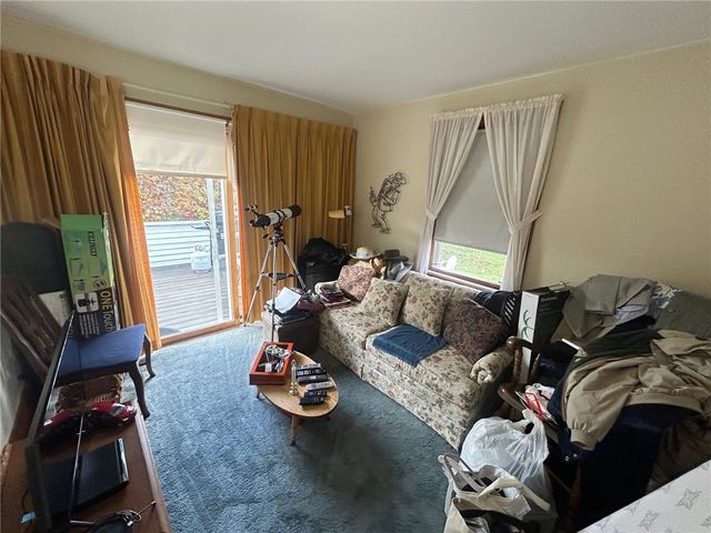 78 Kaufman Road, Tiverton, RI 02878