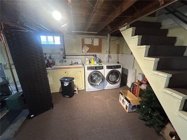 78 Kaufman Road, Tiverton, RI 02878