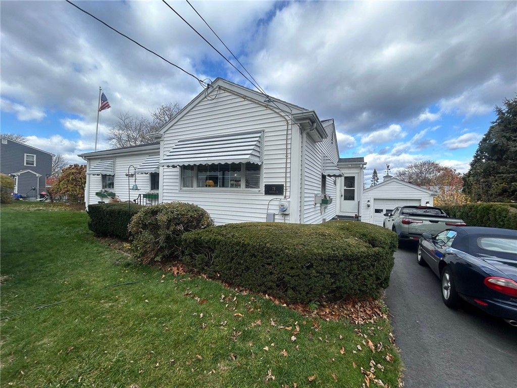 78 Kaufman Road, Tiverton, RI 02878