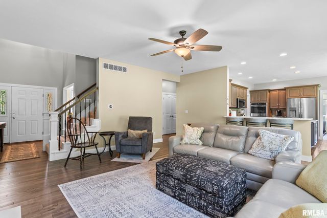 209 PIMLICO Chase, Sherman, IL 62684