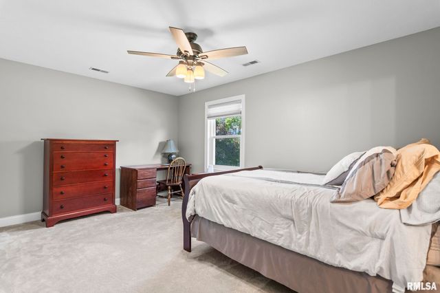 209 PIMLICO Chase, Sherman, IL 62684