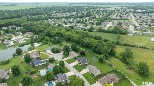 209 PIMLICO Chase, Sherman, IL 62684