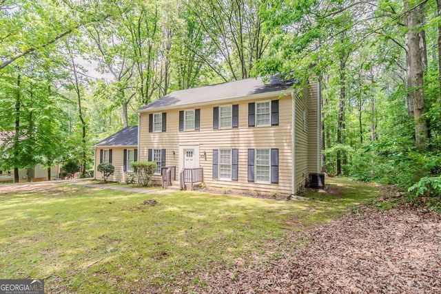 205 N Fayette Drive, Fayetteville, GA 30214