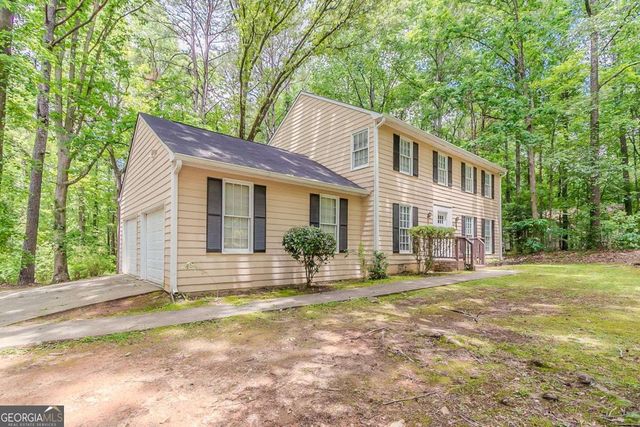 205 N Fayette Drive, Fayetteville, GA 30214