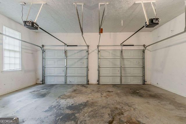 205 N Fayette Drive, Fayetteville, GA 30214