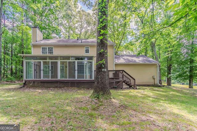 205 N Fayette Drive, Fayetteville, GA 30214