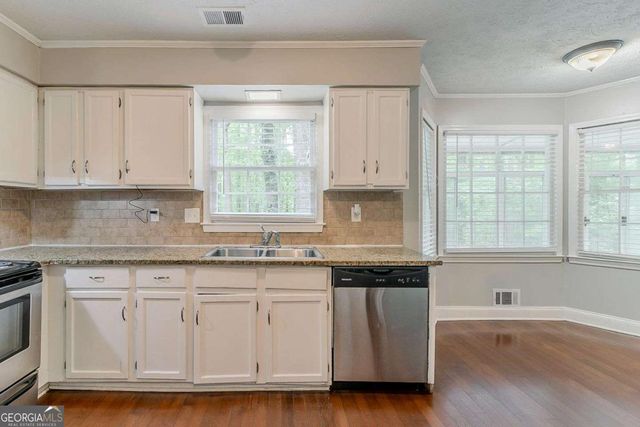 205 N Fayette Drive, Fayetteville, GA 30214