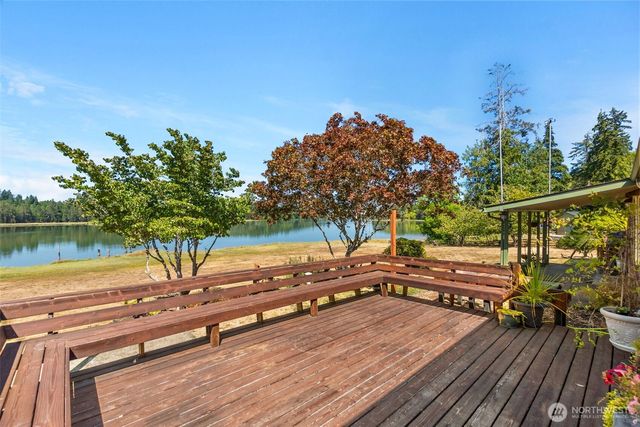 611 SE Kamilche Point Road, Shelton, WA 98584