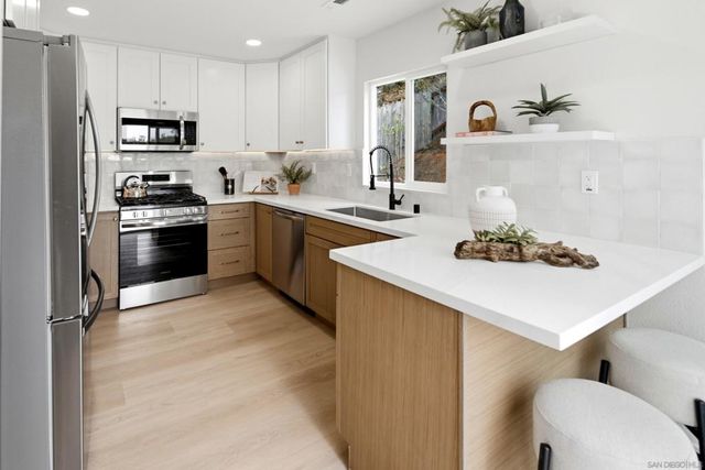 4325 Via Tercero, Oceanside, CA 92056