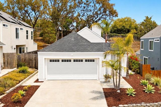 4325 Via Tercero, Oceanside, CA 92056