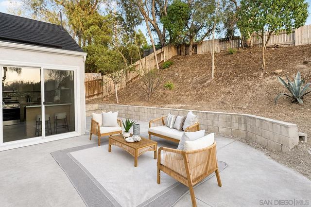 4325 Via Tercero, Oceanside, CA 92056