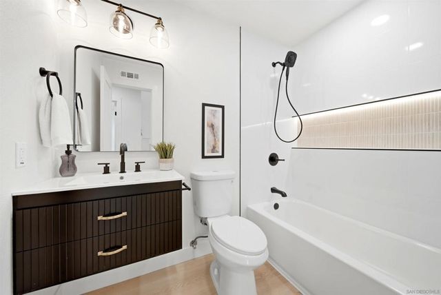 4325 Via Tercero, Oceanside, CA 92056