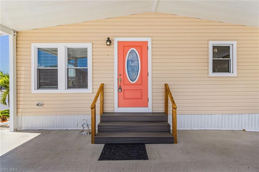 3121 Binnacle LN, ST. JAMES CITY, FL 33956 — photo 5