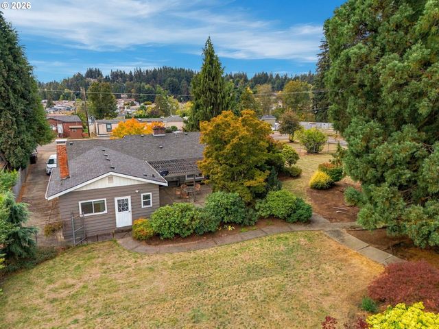 8123 Se ROOTS Rd, Milwaukie, OR 97267
