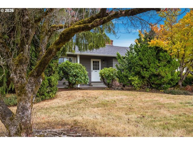 8123 Se ROOTS Rd, Milwaukie, OR 97267