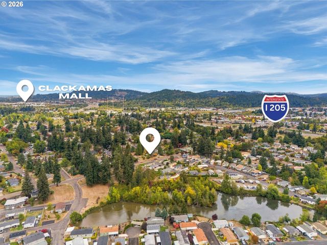 8123 Se ROOTS Rd, Milwaukie, OR 97267