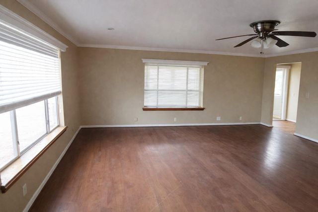 350 Robbie Lee Road, Magnolia, TX 77354