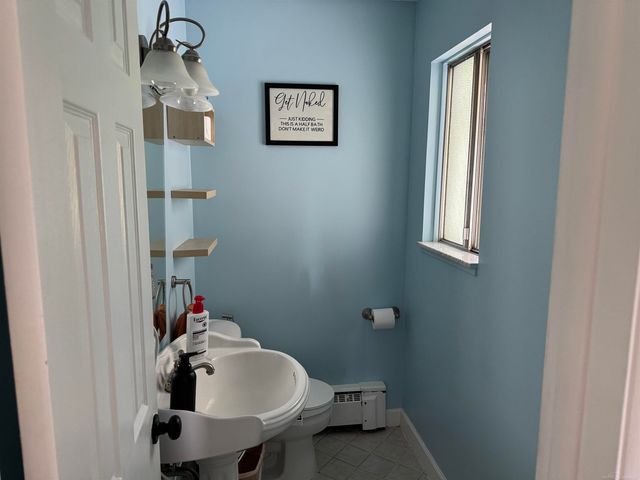 10201 N Fenton Road, Fenton, MI 48430