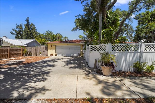 1500 KILPATRICK ROAD, Nokomis, FL 34275