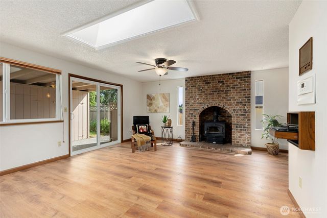 3546 MADRONA Drive SE, Port Orchard, WA 98366