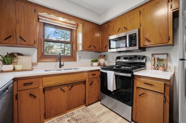 13225 Irving Avenue S, Burnsville, MN 55337