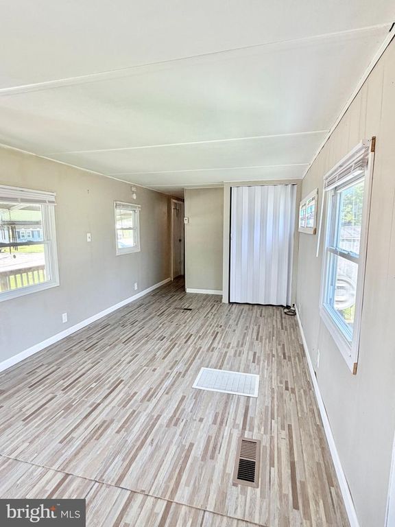 103 BRATTON DR, NORRISTOWN, PA 19403 — photo 4