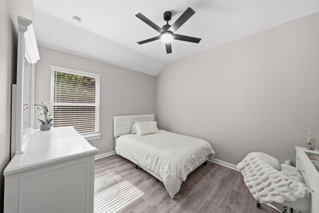 Image 22 of property listing at 16011 Monument Hill Crossing, Cypress, TX 77433