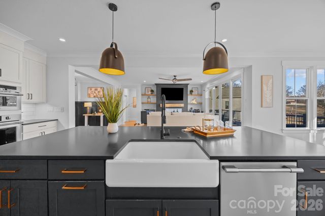 5020 Slanting Bridge Road, Sherrills Ford, NC 28673