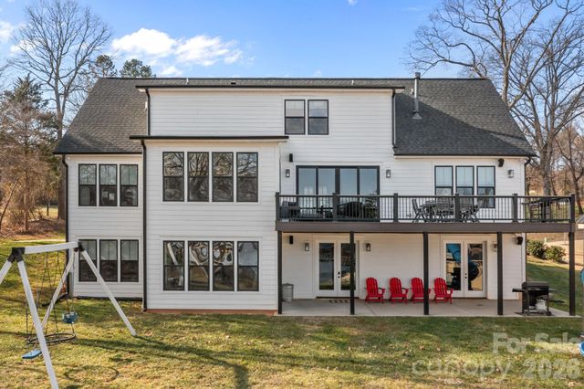 5020 Slanting Bridge Road, Sherrills Ford, NC 28673