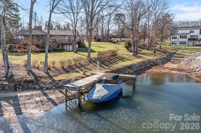 5020 Slanting Bridge Road, Sherrills Ford, NC 28673
