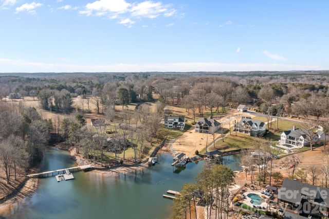5020 Slanting Bridge Road, Sherrills Ford, NC 28673