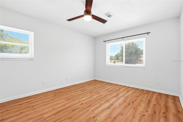 5586 30TH AVENUE N, St Petersburg, FL 33710