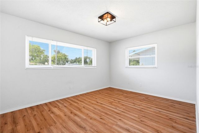 5586 30TH AVENUE N, St Petersburg, FL 33710