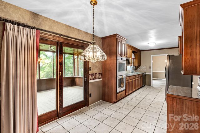 7201 Hopeton Road, Charlotte, NC 28210