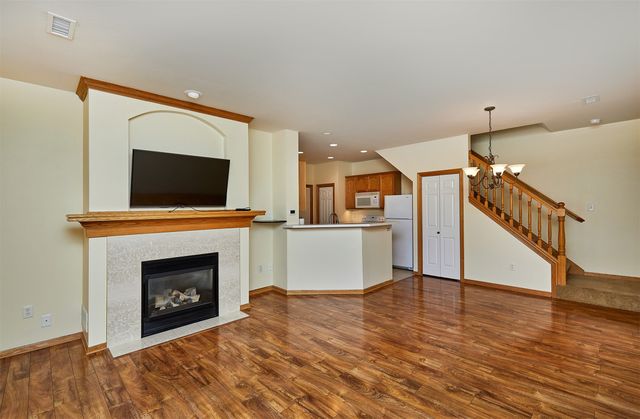 1011 NE Hyacinth Lane, Ankeny, IA 50021