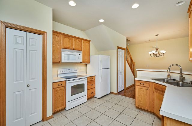 1011 NE Hyacinth Lane, Ankeny, IA 50021